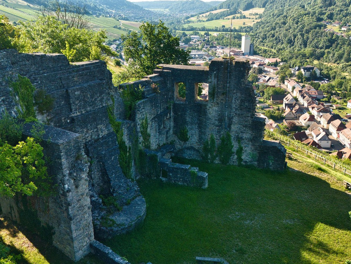Ruine Lichteneck mit Stadtkern Ingelfingen
